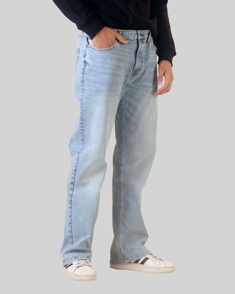 Relaxed Straight Super Light Wash