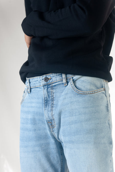 Relaxed Straight Super Light Wash