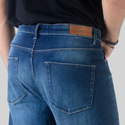 Relaxed Straight Dark Blue Wash