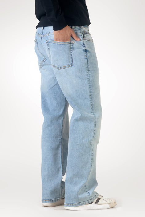 Relaxed Straight Super Light Wash