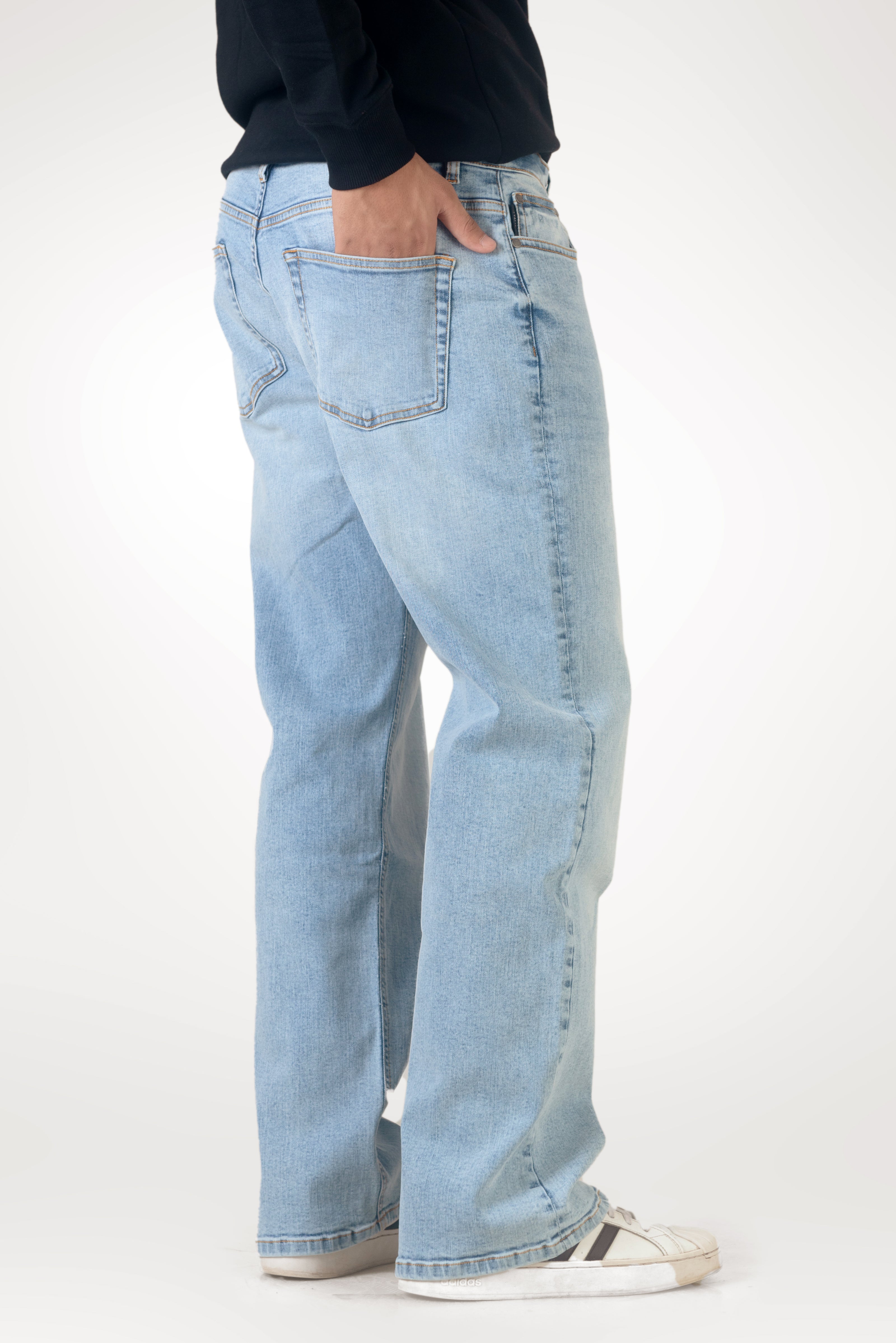 Relaxed Straight Super Light Wash