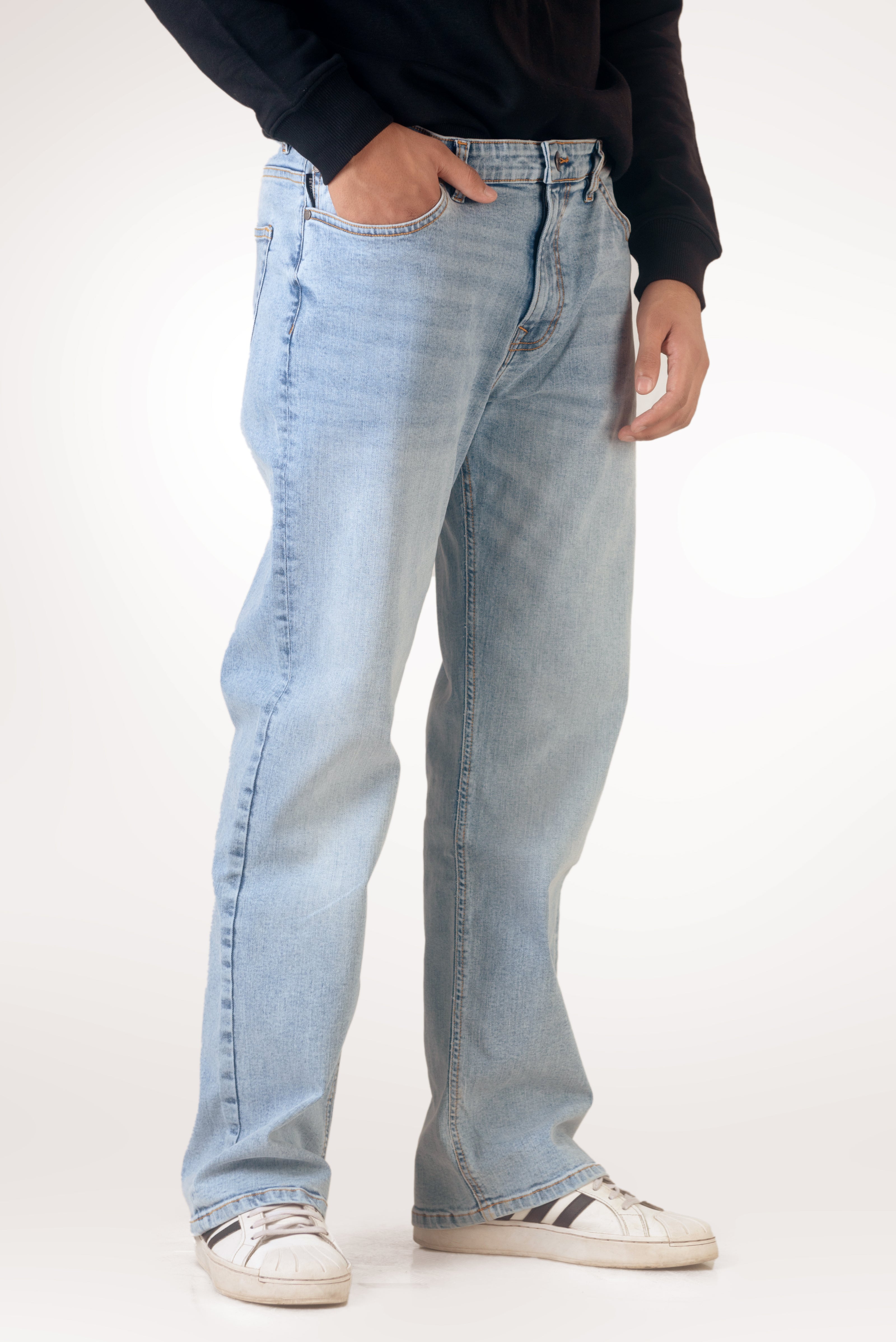 Relaxed Straight Super Light Wash