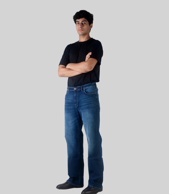 Relaxed Straight Dark Blue Wash